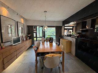 Mid Levels West - Kingsford Height 11