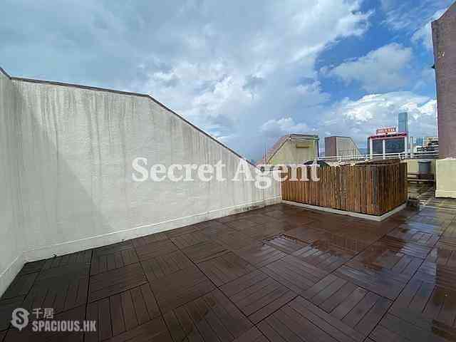 Poho - Rich View Terrace 01