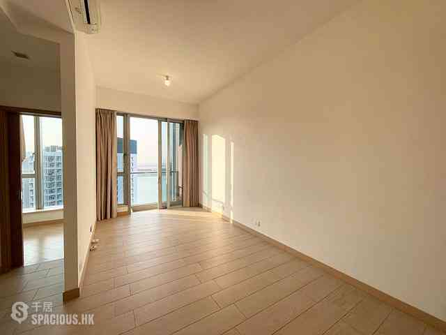 Tung Chung - Century Link Phase 1 Residential Block 2 02