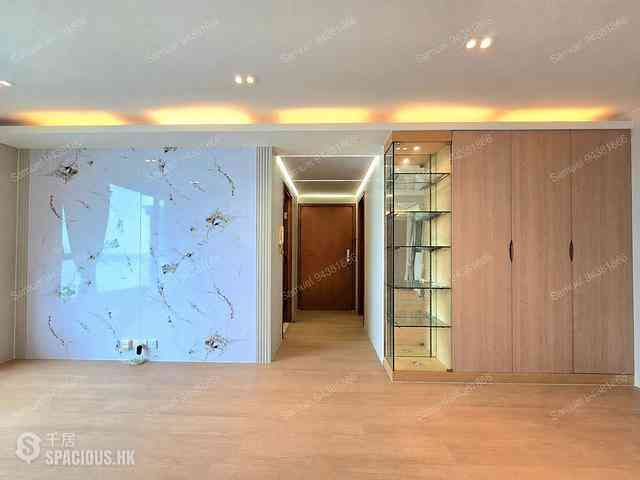 Tung Chung - Seaview Crescent 11
