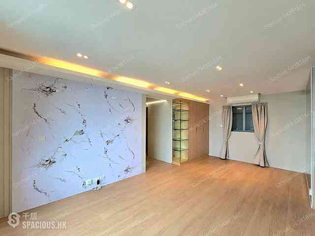 Tung Chung - Seaview Crescent 12