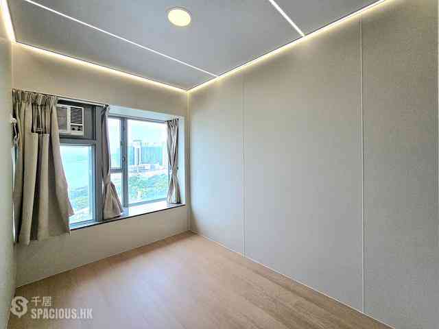 Tung Chung - Seaview Crescent 18