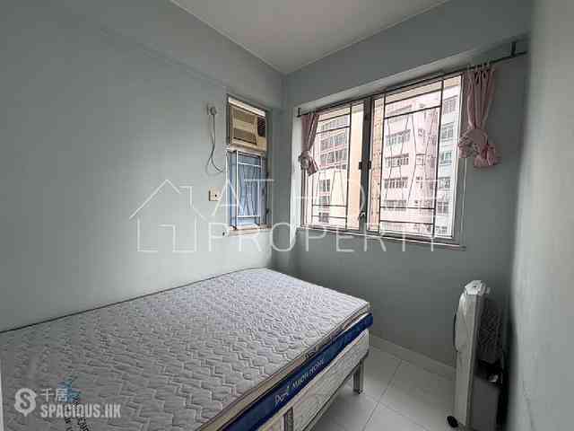 Sheung Wan - Wing Fai Building 06