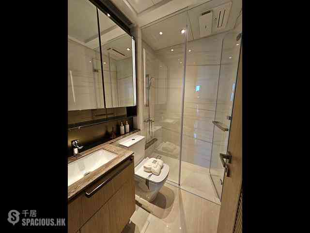 Gold Coast / So Kwun Wat - Mori 10