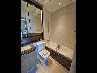 Gold Coast / So Kwun Wat - Mori 12