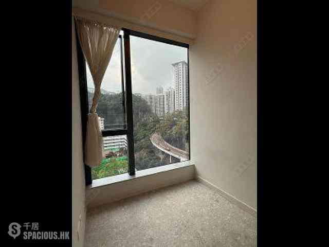 Quarry Bay - The Holborn 04