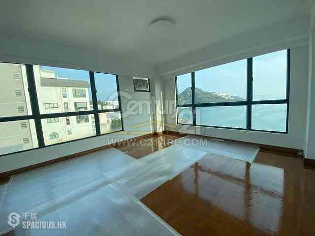 Stanley - Stanley Beach Villa 05