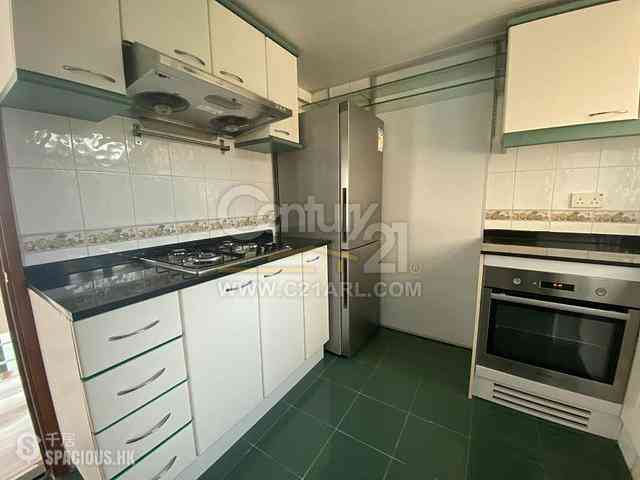 Stanley - Stanley Beach Villa 10