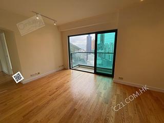 Kennedy Town - University Heights Block 1 04