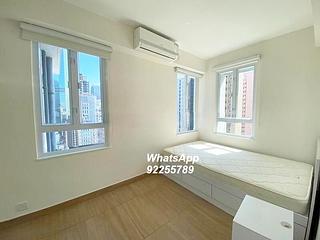 Soho - Ying Pont Building 03
