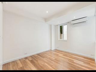 Mid Levels West - Peace Court 06