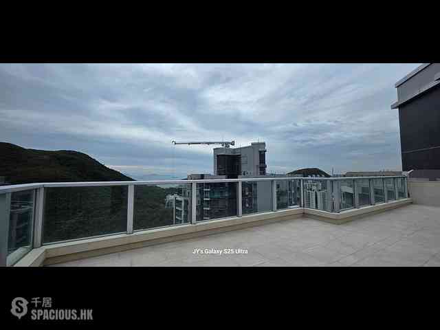 Wong Chuk Hang - The Southside Phase 1 Southland Tower 2A 01