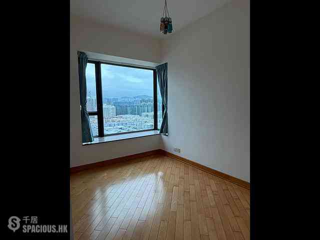 Hung Hom - Royal Peninsula Block 5 04