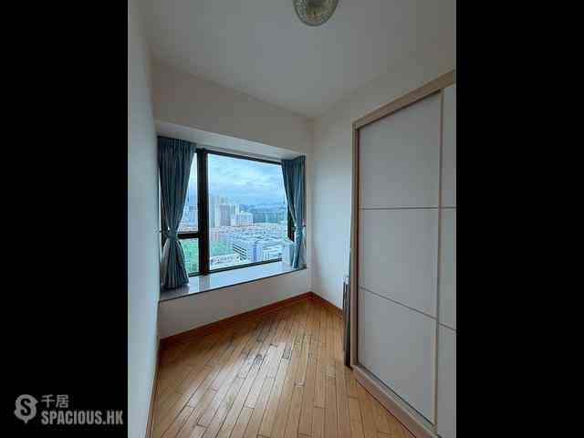 Hung Hom - Royal Peninsula Block 5 05