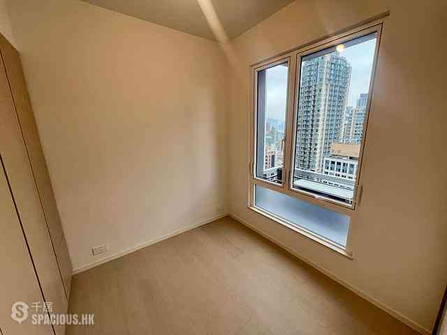 Wan Chai - 33 Kennedy Road 03