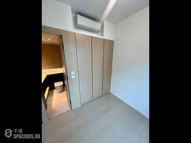 Wan Chai - 33 Kennedy Road 04