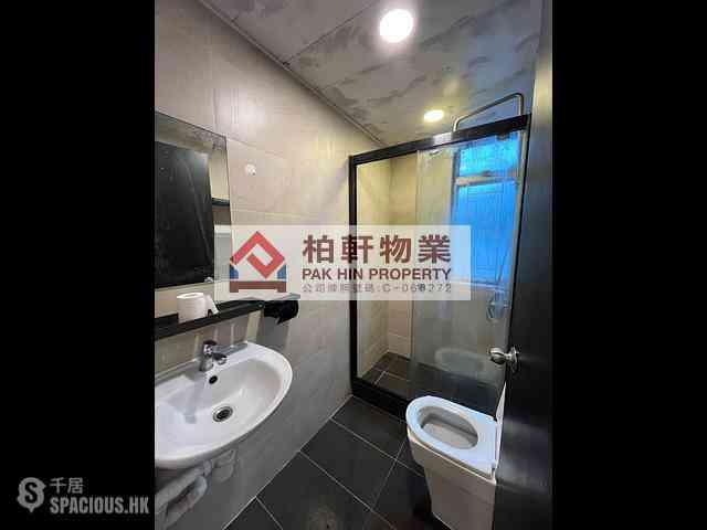 Quarry Bay - King's House 06