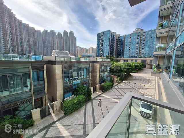 Tseung Kwan O - Capri 11