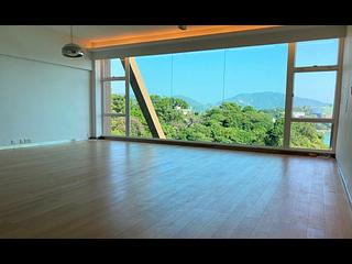 Chung Hom Kok - Cypresswaver Villas Block B 03