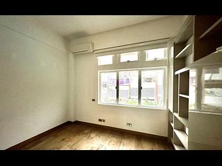 Chung Hom Kok - Cypresswaver Villas Block B 11