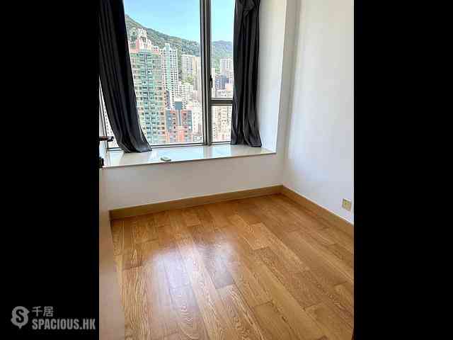 Sai Ying Pun - Island Crest Block 1 01