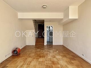 Chung Hom Kok - 30, Cape Road 05