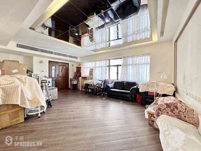 Wan Chai - Suncrest Tower 01