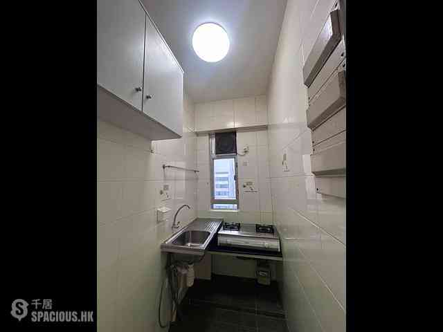 Wan Chai - Hay Wah Building Block A 04