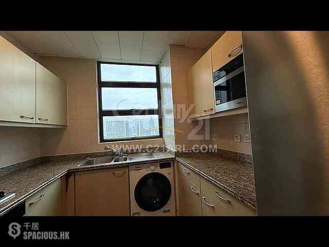 Mid Levels Central - Fairlane Tower 08