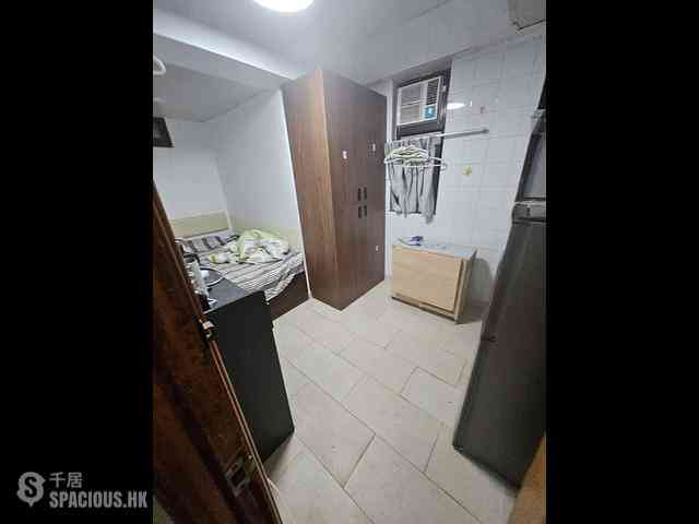 Jordan - New Lucky House 01