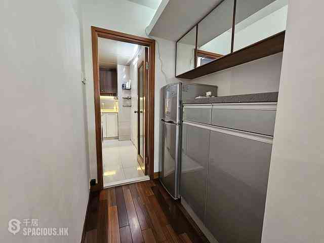 Wan Chai - Phoenix Court Block 2 08