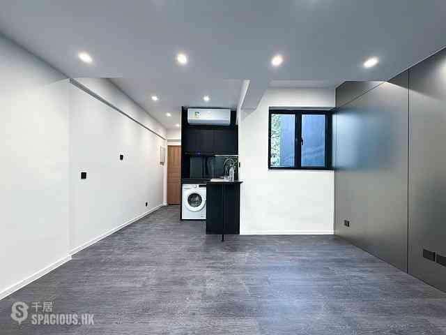 Central - 17, Peel Street 11