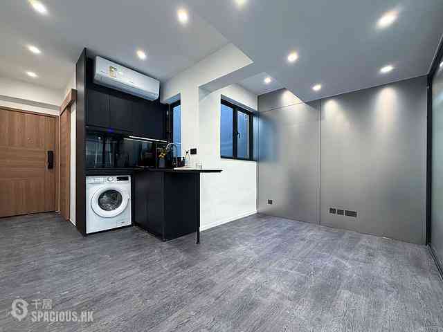Central - 17, Peel Street 01