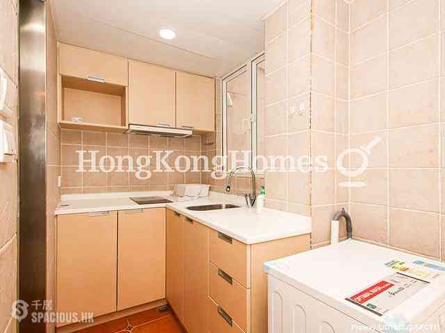 Sai Ying Pun - Fook Moon Building 06