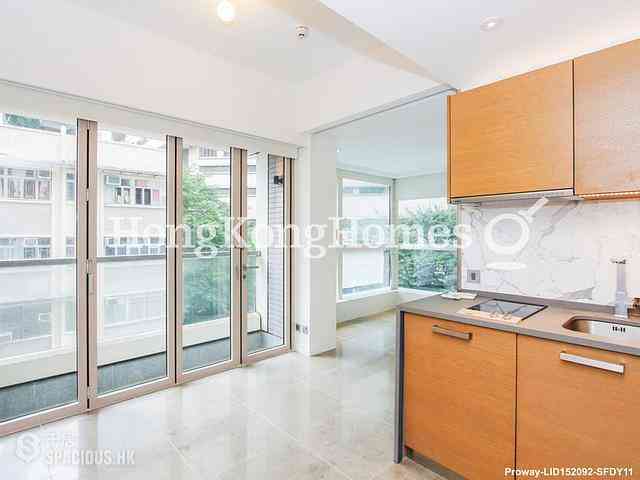Shek Tong Tsui - Eight South Lane 01