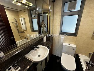 Kennedy Town - The Merton 06