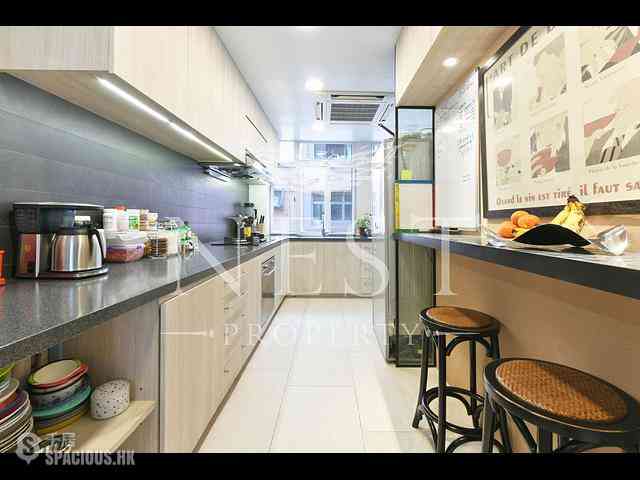 Pok Fu Lam - 18-24, Bisney Road 04