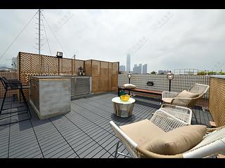 Yau Ma Tei - King'S Park Villa Block 3 04