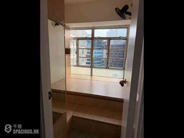 Chai Wan Kok - Kam Fung Garden Block 2 11