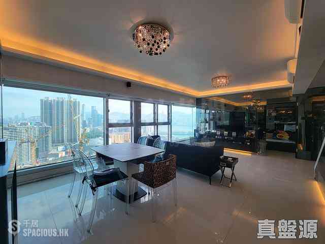 West Kowloon - The Waterfront Phase 1 Block 3 02