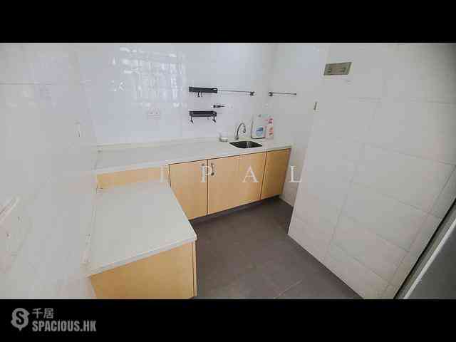 Quarry Bay - Ritz Garden Apartments 08