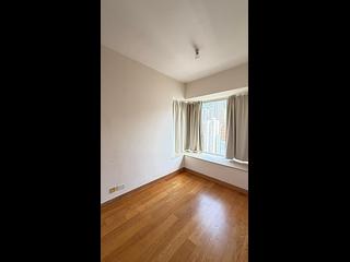 Sai Ying Pun - Island Crest Block 1 06