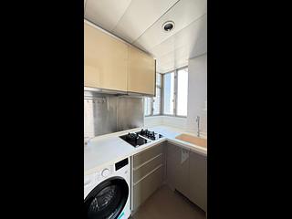 Sai Ying Pun - Island Crest Block 1 03