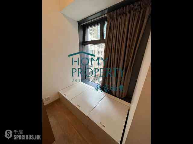 Sai Ying Pun - High Park 99 09