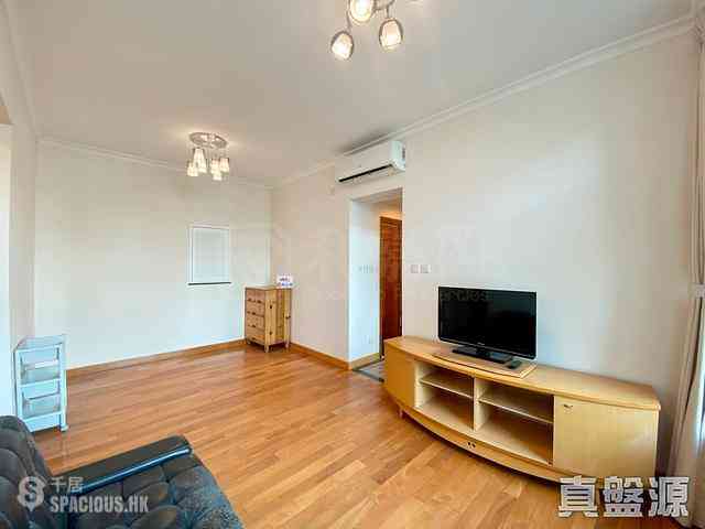 Fortress Hill - Le Sommet Block 2 02