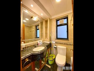 Fortress Hill - Le Sommet Block 2 07