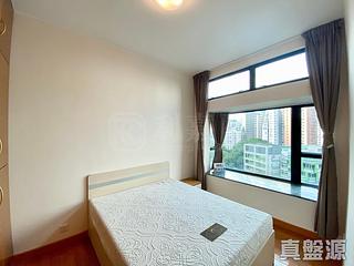 Fortress Hill - Le Sommet Block 2 08