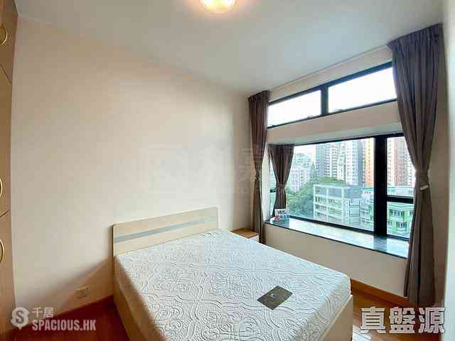 Fortress Hill - Le Sommet Block 2 08