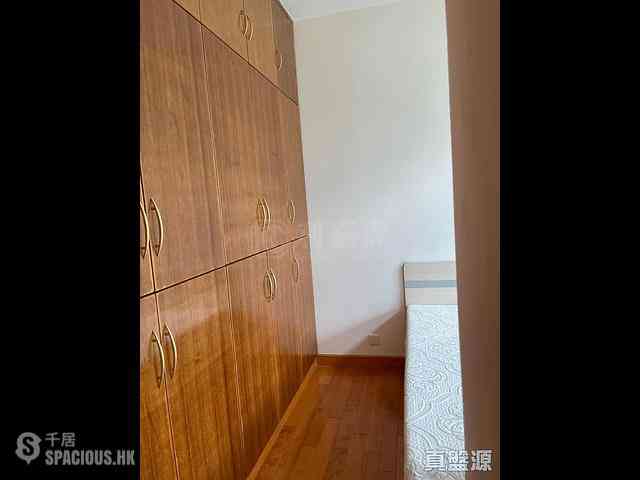 Fortress Hill - Le Sommet Block 2 09