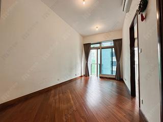 Wan Chai - The Avenue 02